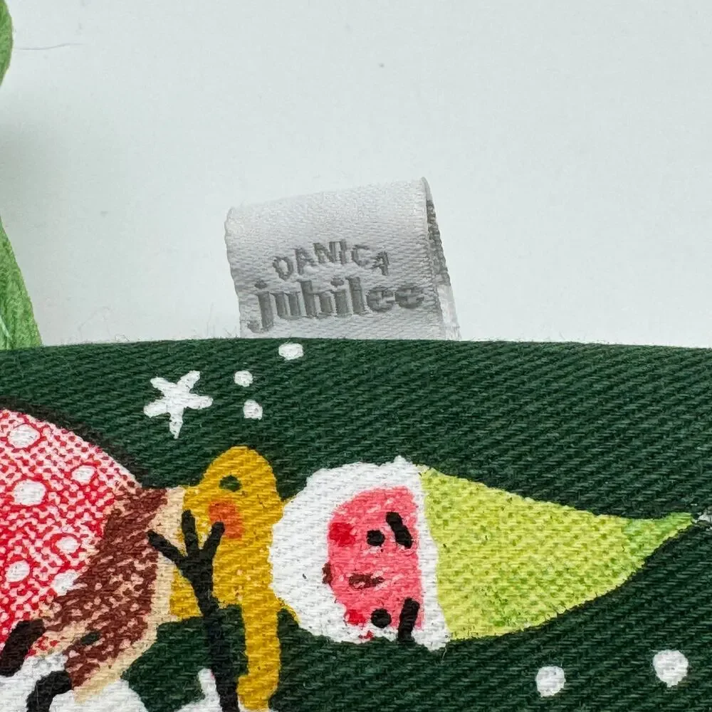 Danica Jubilee Christmas Oven Mitts Pair Gnomes Snowman Holiday Kitchen Decor